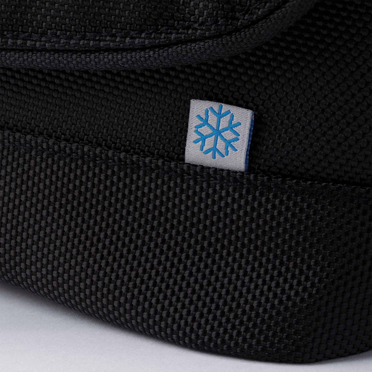 freezable-brooklyn-crossbody-t5 freezable-brooklyn-crossbody-black-ecofreeze-plus-zoom-tag.jpg