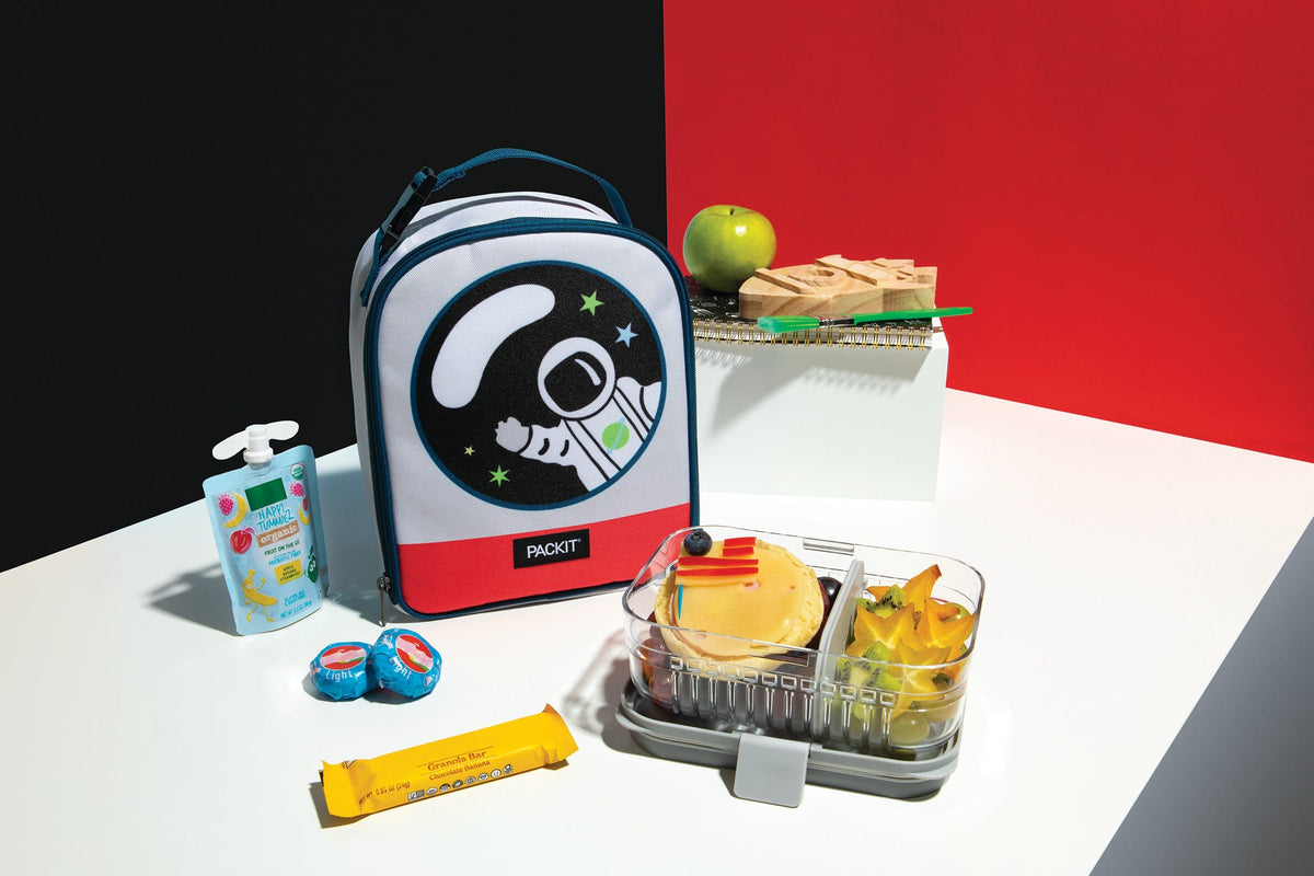 freezable-playtime-lunch-box-j4 freezable-playtime-lunch-box-spaceship-lifestyle-bento-food.jpg