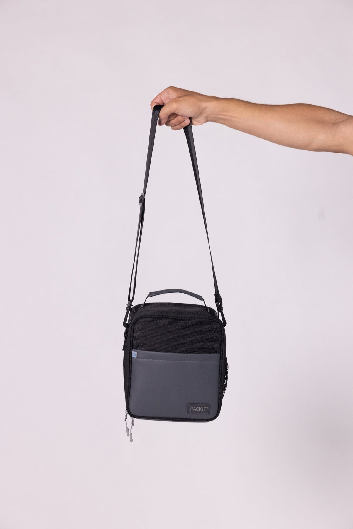 freezable-upright-lunch-box-p9 freezable-upright-lunch-box-black-gray-product-only_edit.jpg